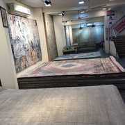 Luxury Carpet Retailers in Delhi | Quality Rugs at Saraswati Global